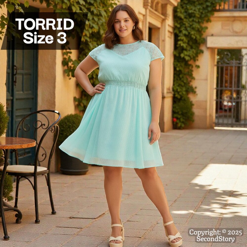 PLUS DRESS